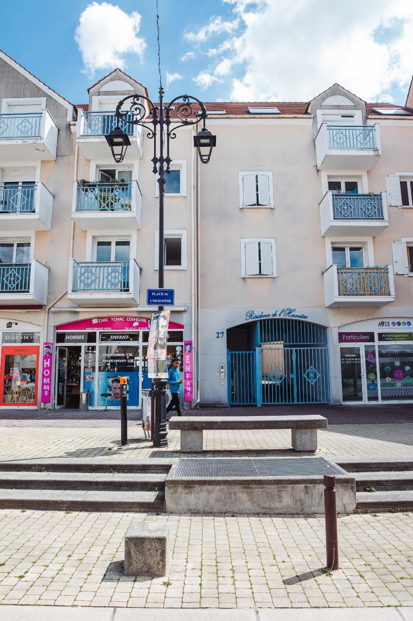 Cosy Studio Entre Paris Et Disneyland Paris Apartment Esbly Ngoại thất bức ảnh