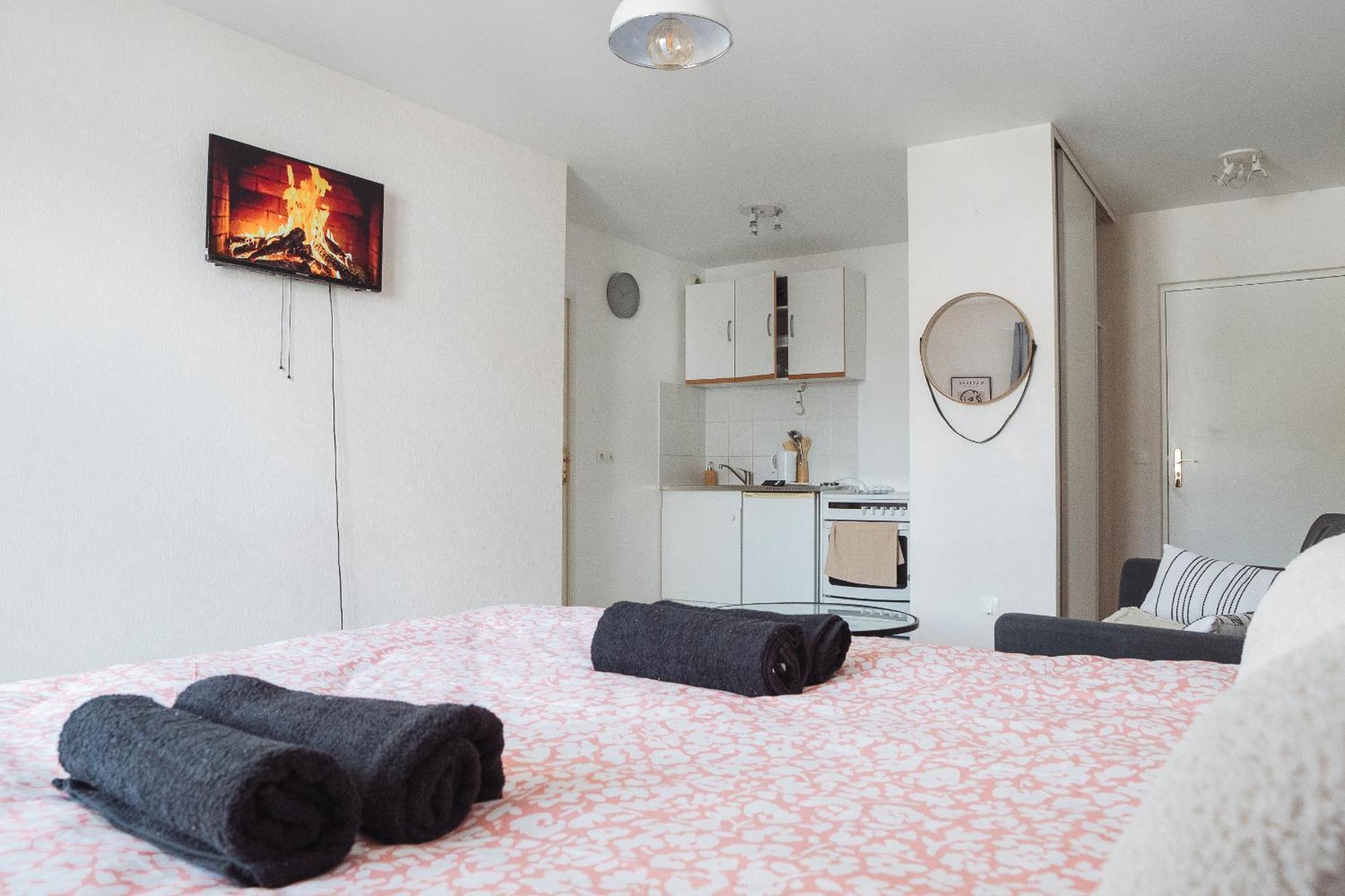 Cosy Studio Entre Paris Et Disneyland Paris Apartment Esbly Ngoại thất bức ảnh